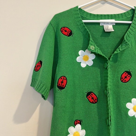 Vintage Mandal Bay Short Sleeve Knit Ladybug & Daisy Cardigan - Picture 2 of 10